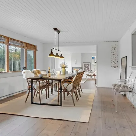 Awesome In With Wifi And 4 Bedrooms Millinge